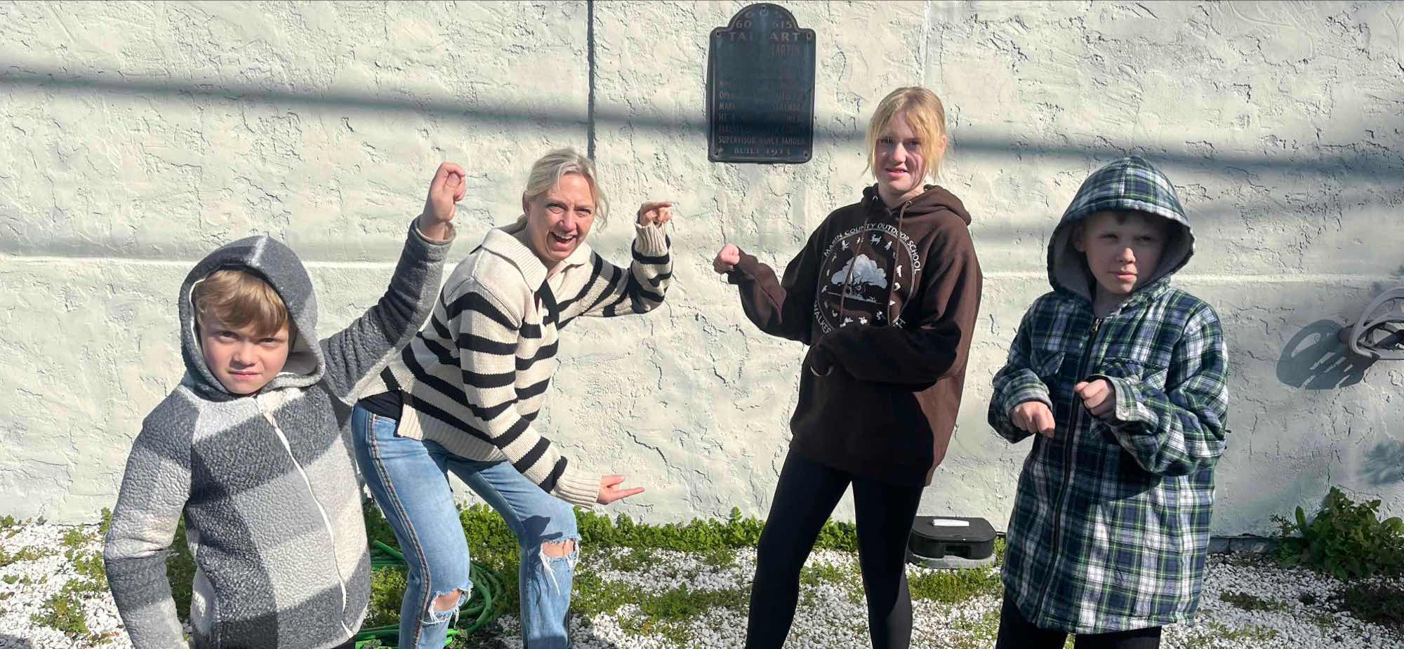 team building scavenger hunt