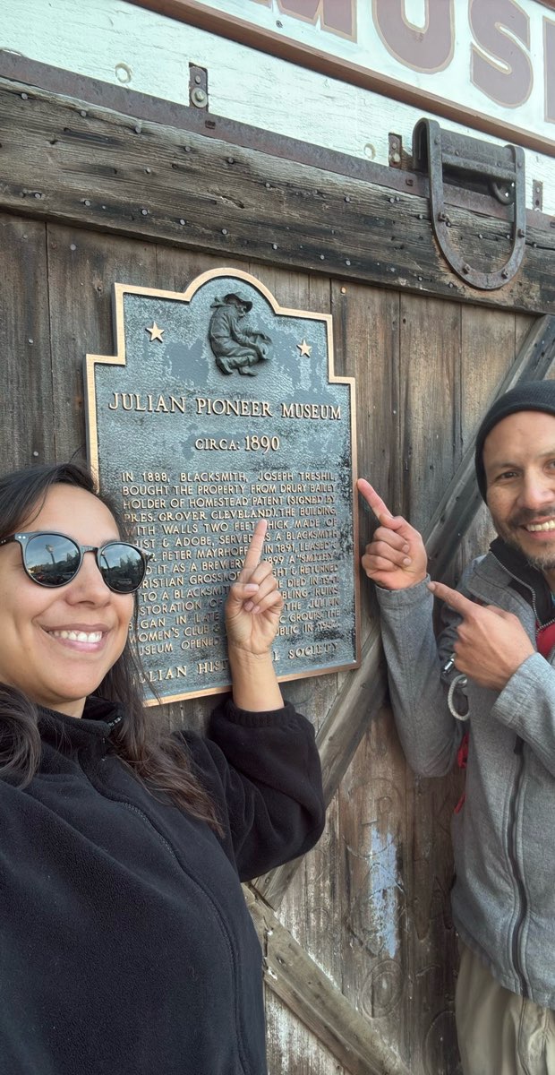 team building scavenger hunt