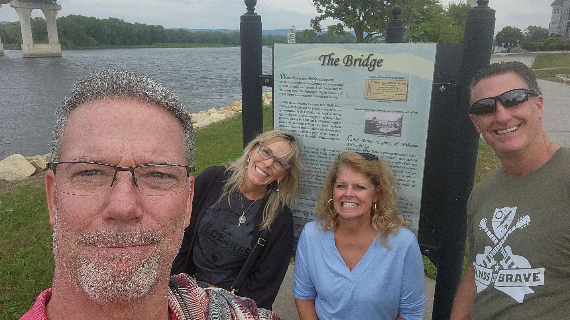 รูปภาพ Wabasha Scavenger Hunt