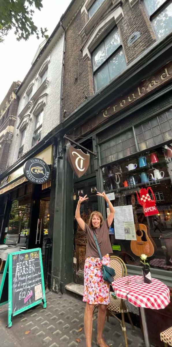 ล่าสมบัติสร้างทีม