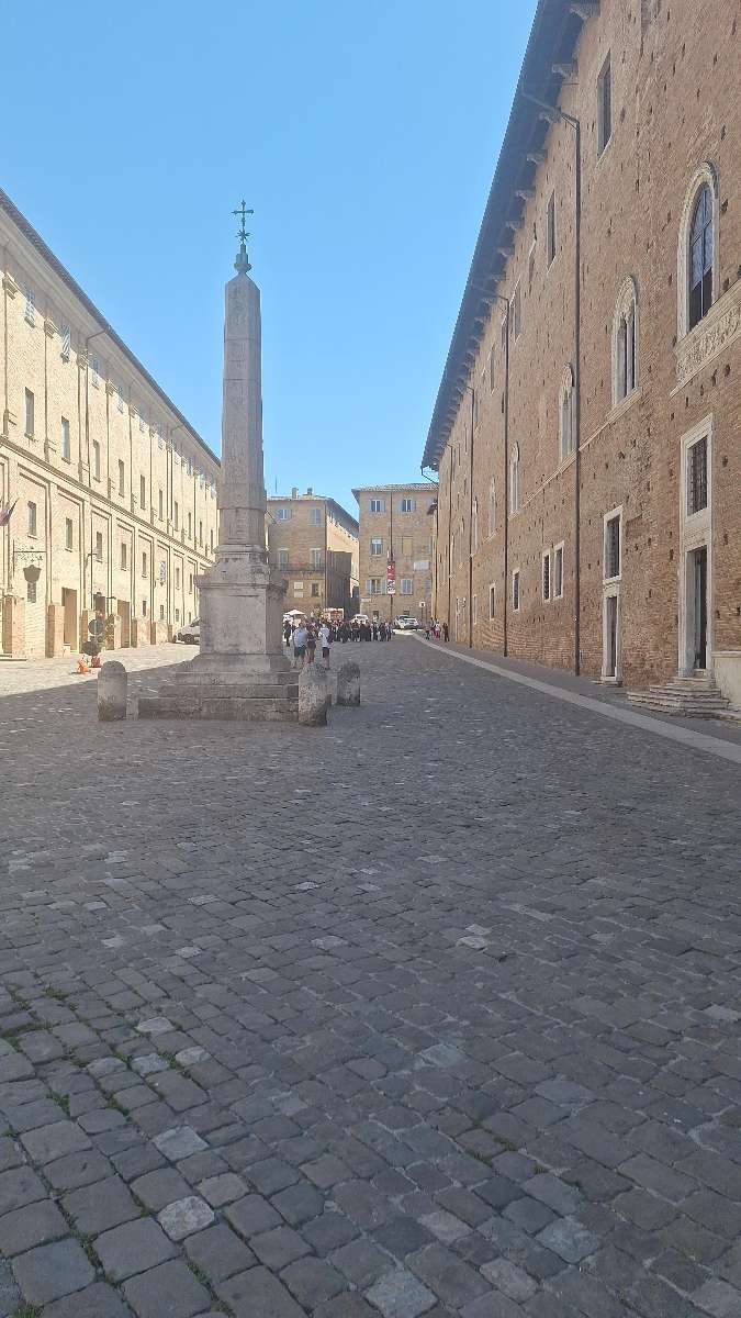 Urbino Scavenger Hunt scavenger hunt photos