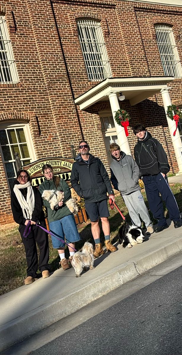 team building scavenger hunt