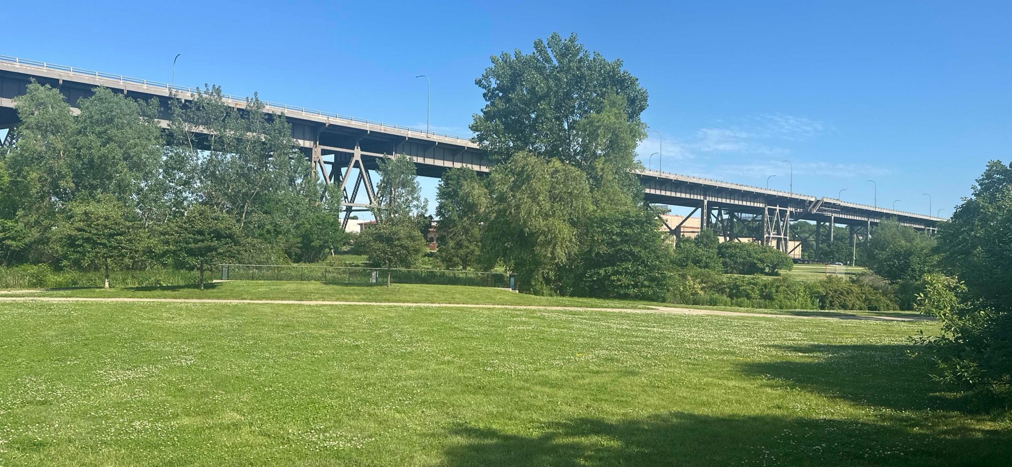 team building scavenger hunt