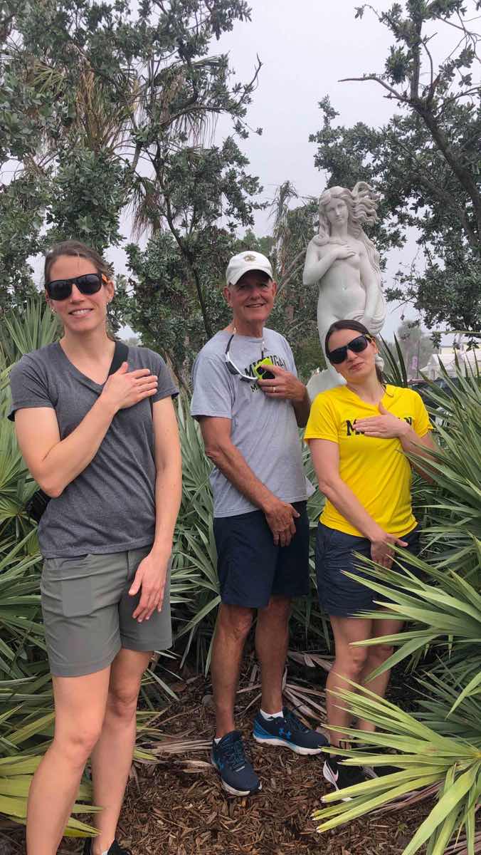 team building scavenger hunt