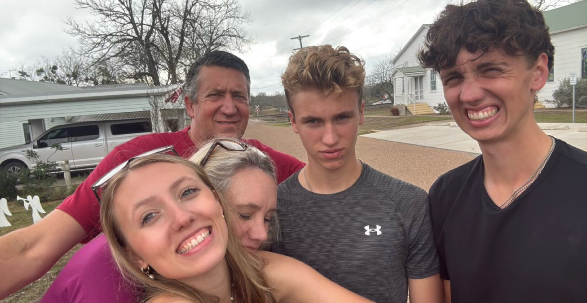 &Phi;&omega;&tau;&omicron;&gamma;&rho;&alpha;&phi;ί&epsi;&sigmav; &pi;&epsi;&rho;&iota;&pi;έ&tau;&epsi;&iota;&alpha;&sigmav; &sigma;&tau;&omicron; &Phi;έ&tau;&epsi;&beta;&iota;&lambda; &tau;&omicron;&upsi; &Tau;έ&xi;&alpha;&sigmav;