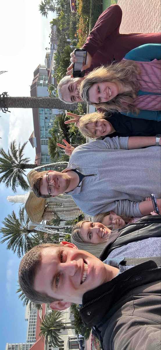 team building scavenger hunt