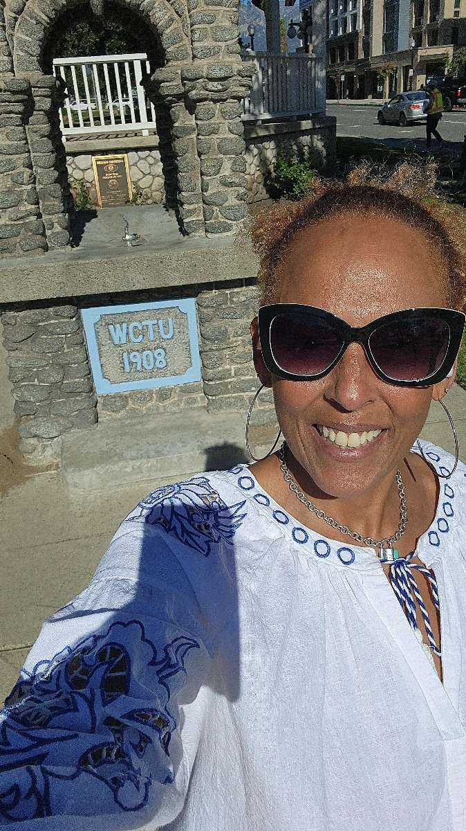 Poze de la v&acirc;n&abreve;toarea de comori Ontario Ghost Tour