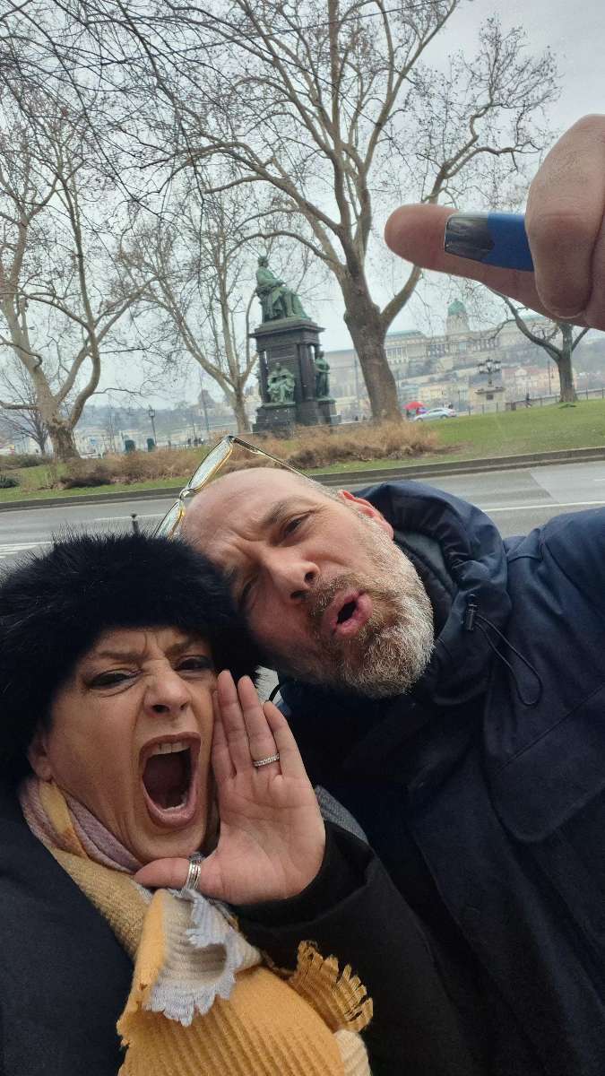 team building scavenger hunt