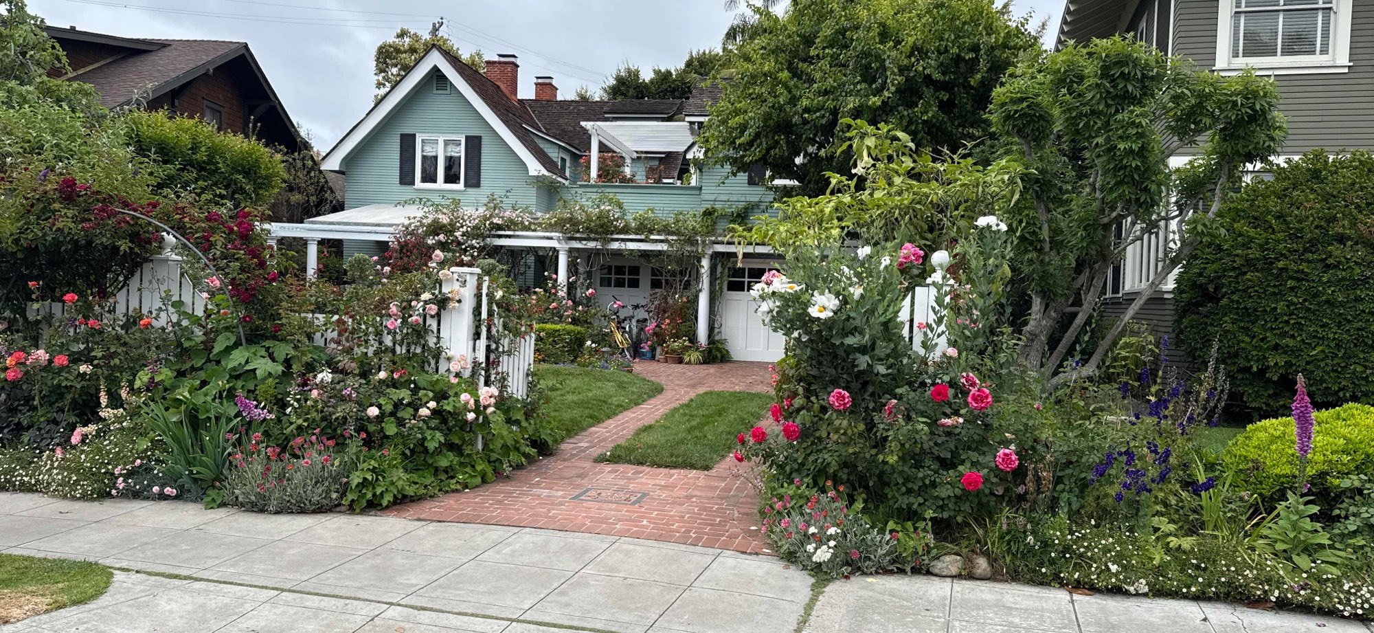 team building scavenger hunt