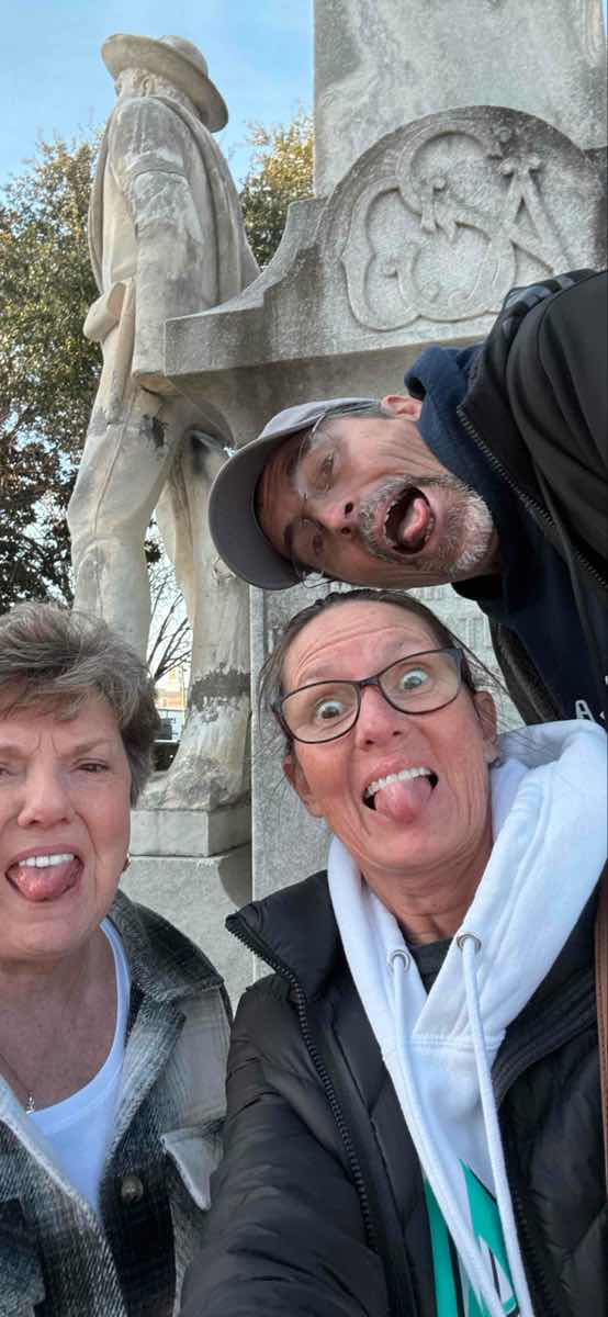 team building scavenger hunt