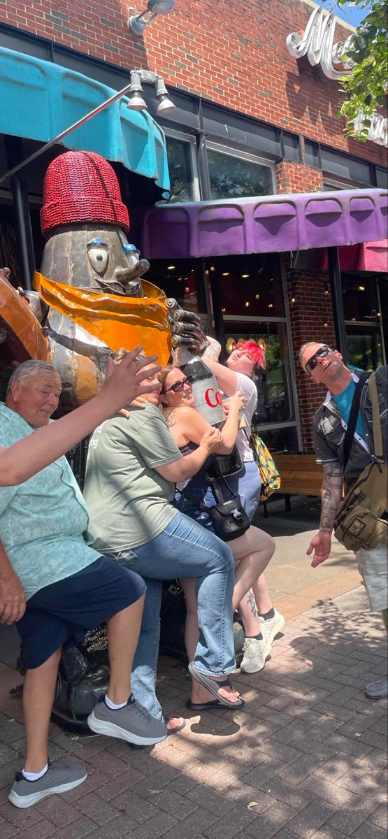 Chattanooga Art Walk scavenger hunt photos