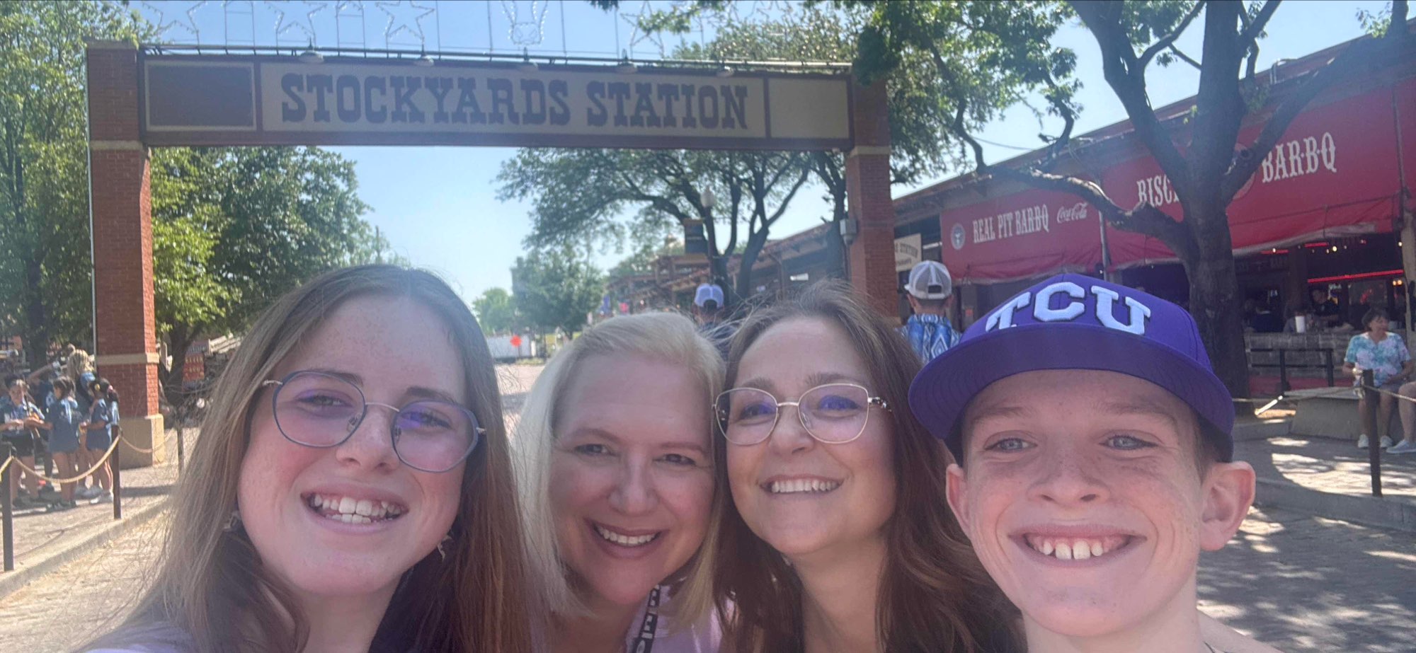 team building scavenger hunt