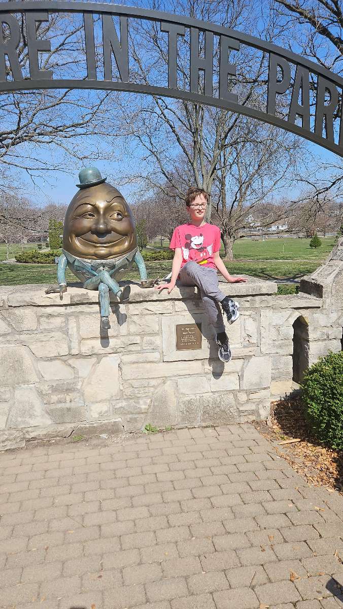 Saint Charles Illinois Scavenger Hunt scavenger hunt photos