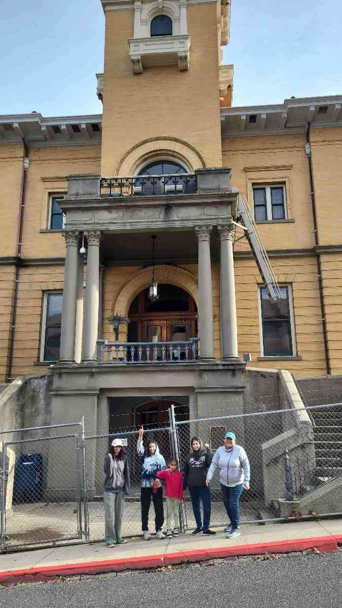 team building scavenger hunt