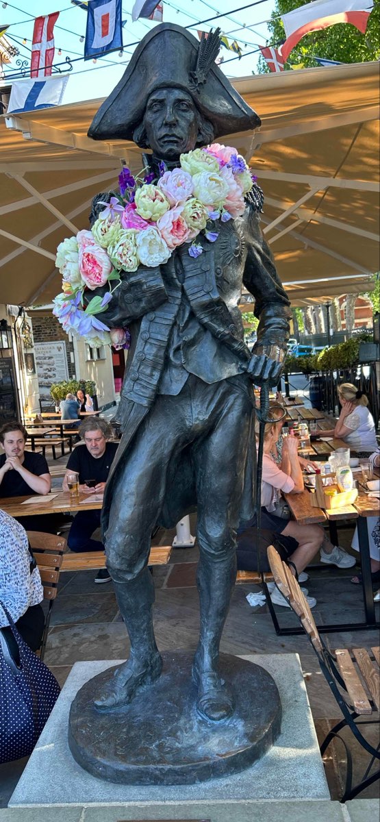 Fotografii ale vânătorii de comori Palatul Buckingham