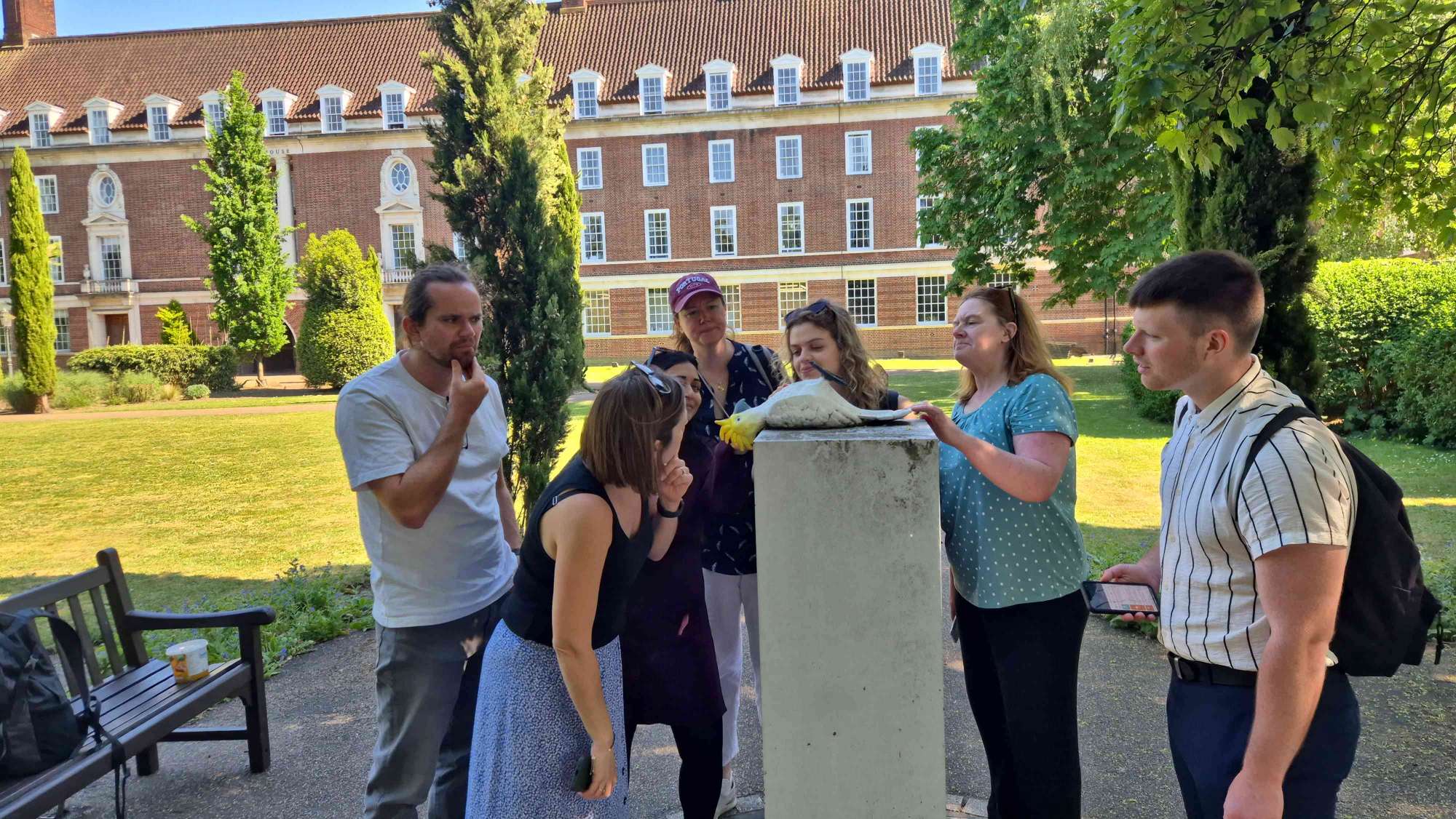 Fotografii ale vânătorii de comori Palatul Buckingham