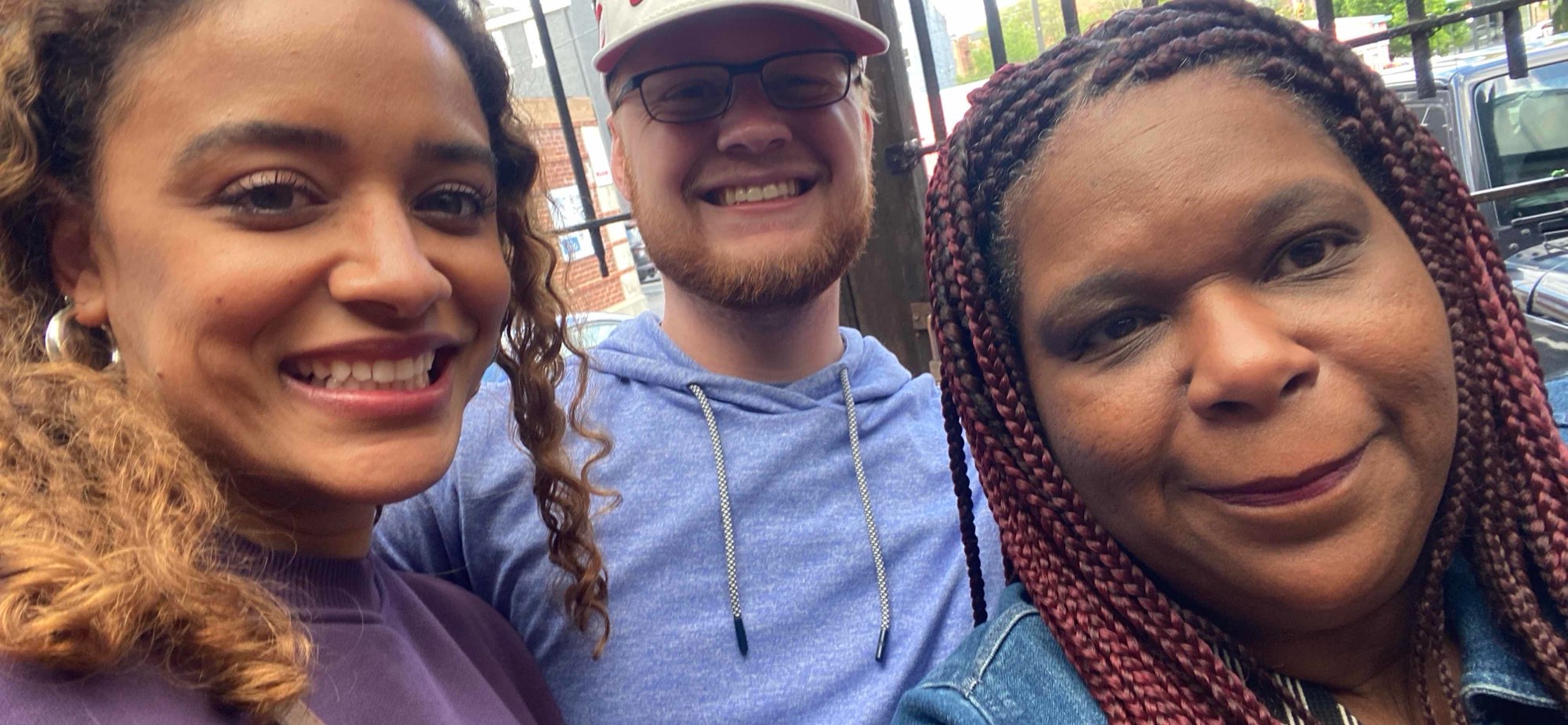 &Phi;&omega;&tau;&omicron;&gamma;&rho;&alpha;&phi;ί&epsi;&sigmav; &kappa;&upsi;&nu;&eta;&gamma;&iota;&omicron;ύ &theta;&eta;&sigma;&alpha;&upsi;&rho;&omicron;ύ Cincinnati Bar Crawl