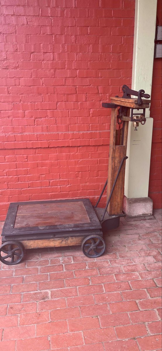 team building scavenger hunt