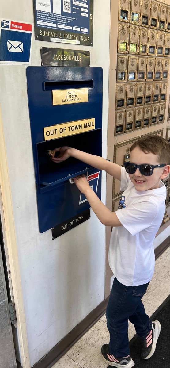 &Phi;&omega;&tau;&omicron;&gamma;&rho;&alpha;&phi;ί&epsi;&sigmav; &kappa;&upsi;&nu;&eta;&gamma;&iota;&omicron;ύ &theta;&eta;&sigma;&alpha;&upsi;&rho;&omicron;ύ &sigma;&tau;&omicron; &Tau;&zeta;ά&kappa;&sigma;&omicron;&nu;&beta;&iota;&lambda; &tau;&omicron;&upsi; Ό&rho;&epsi;&gamma;&kappa;&omicron;&nu;