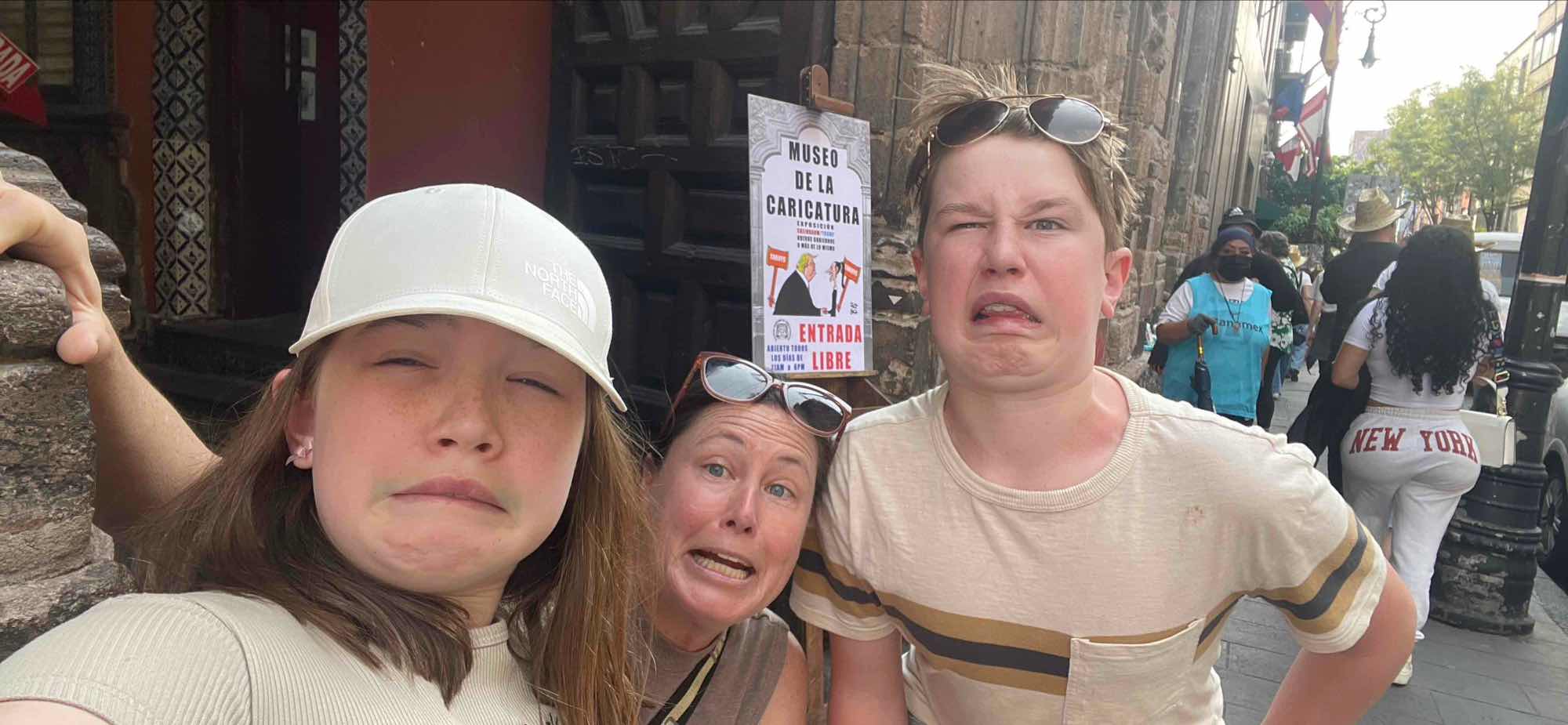 team building scavenger hunt