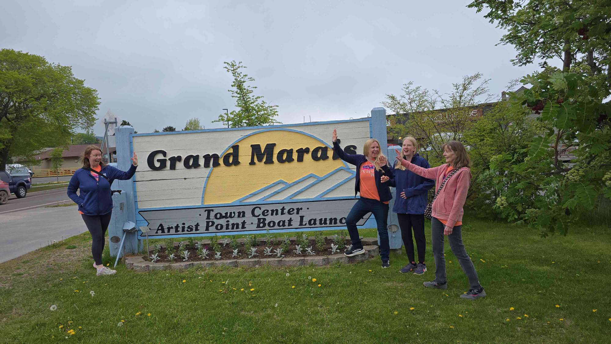 Grand Marais Scavenger Hunt scavenger hunt photos