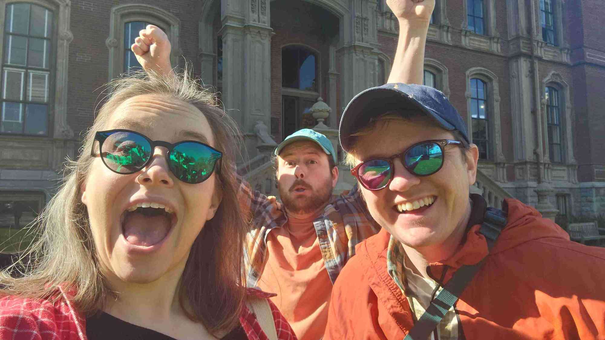 team building scavenger hunt