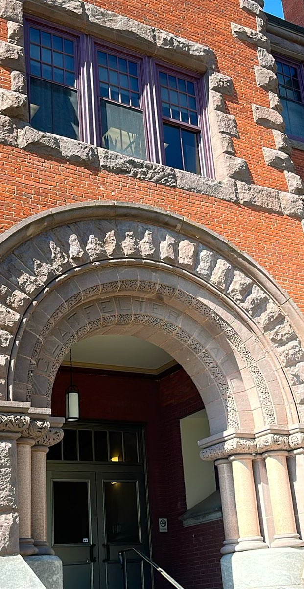 team building scavenger hunt