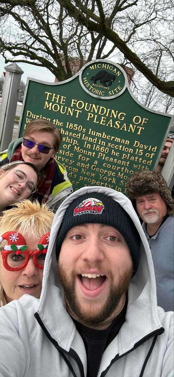 Central Michigan University Scavenger Hunt scavenger hunt photos