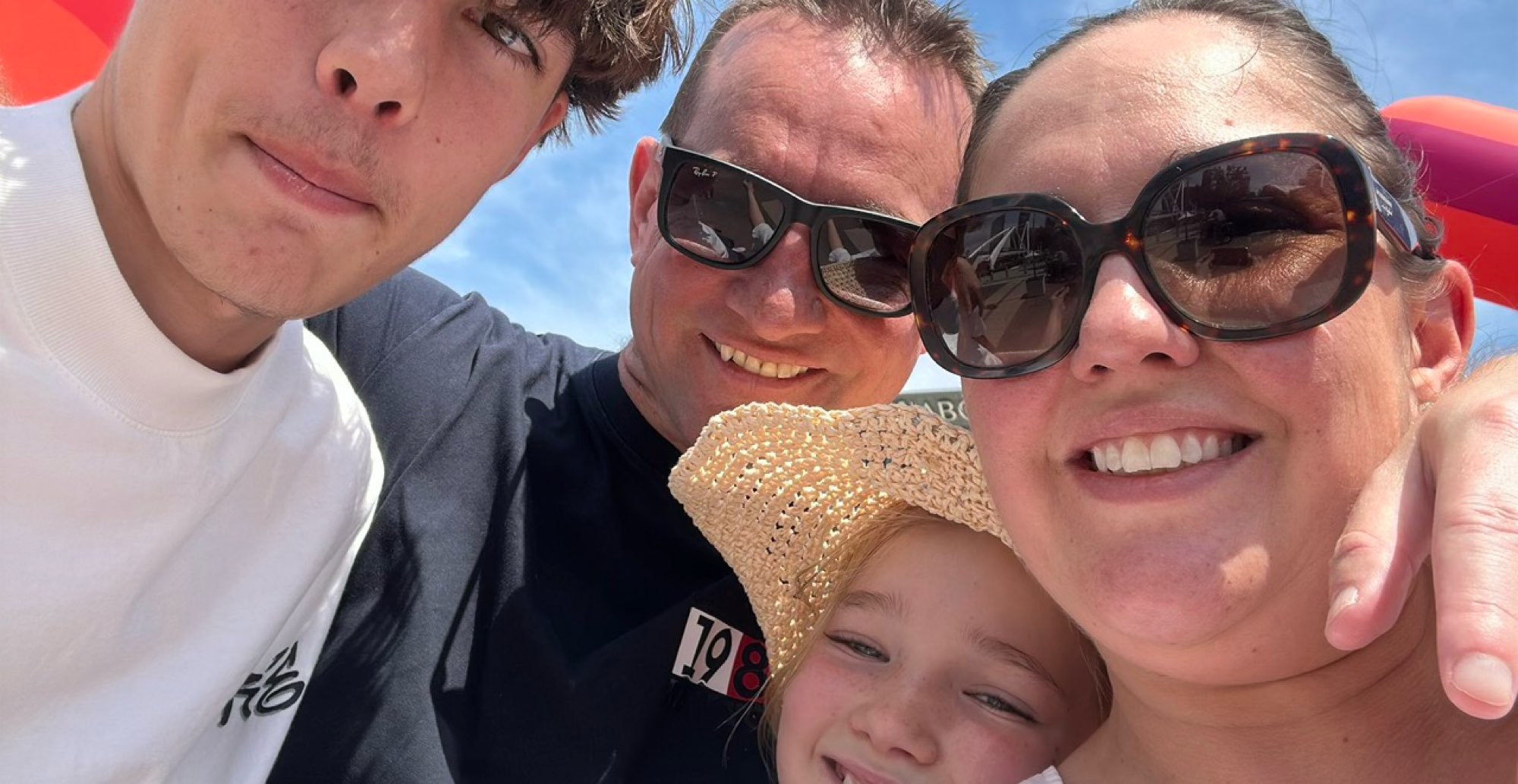 team building scavenger hunt