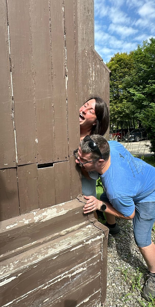 team building scavenger hunt