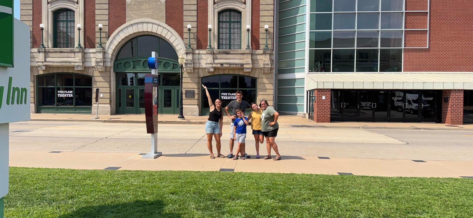 Loras College Scavenger Hunt scavenger hunt photos