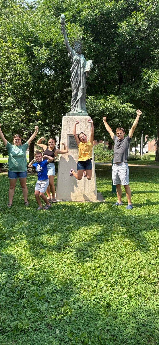 Loras College Scavenger Hunt scavenger hunt photos