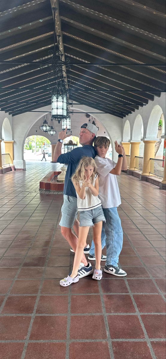 Santa Barbara Downtown Scavenger Hunt scavenger hunt photos