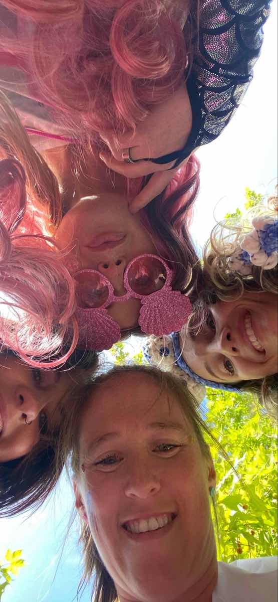 Hobart Australia Scavenger Hunt scavenger hunt photos