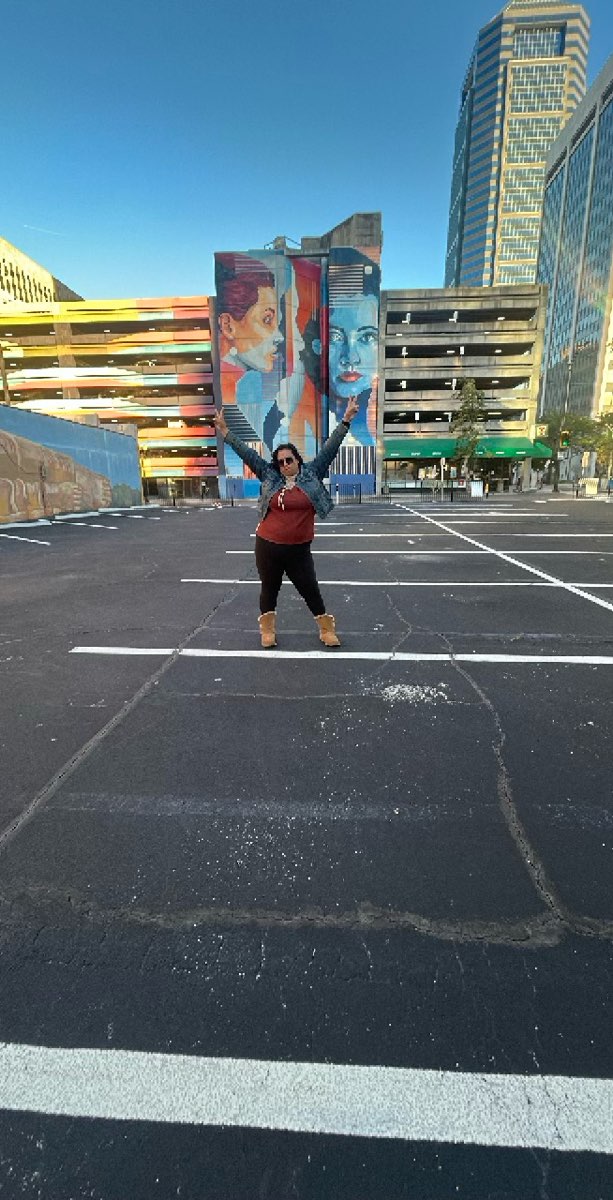 Zdj&eogon;cia z polowania na miejskie skarby &lpar;bar crawl&rpar; w Jacksonville na Florydzie