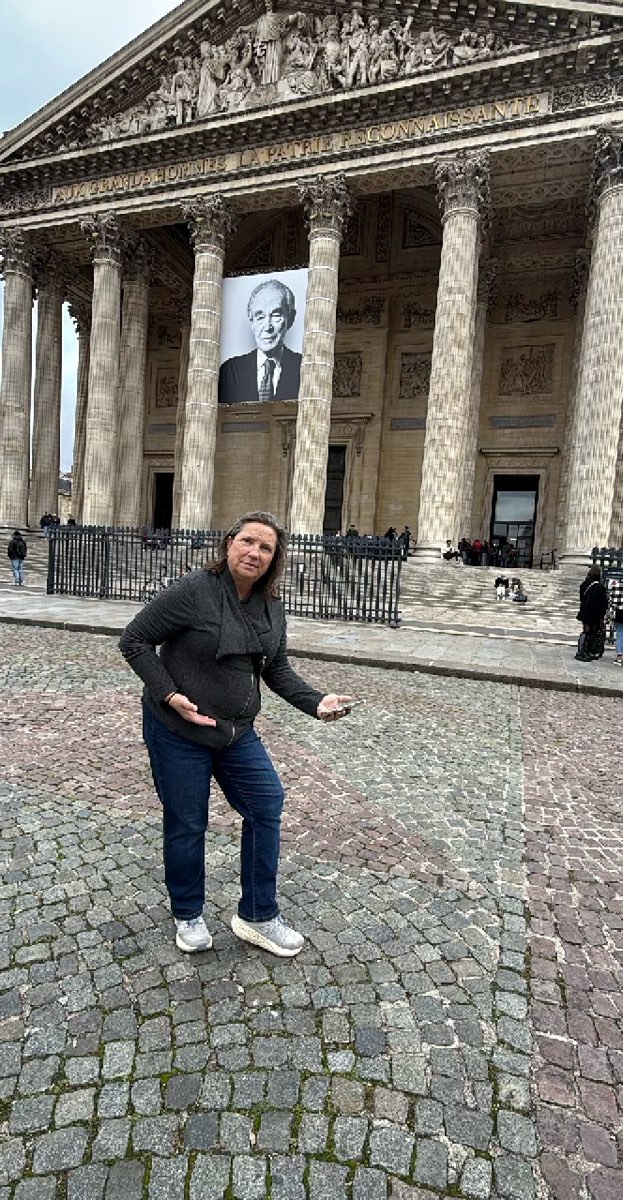 Paris France Ghost Tour scavenger hunt photos