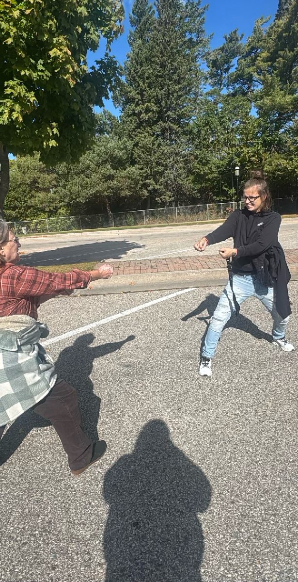 team building scavenger hunt