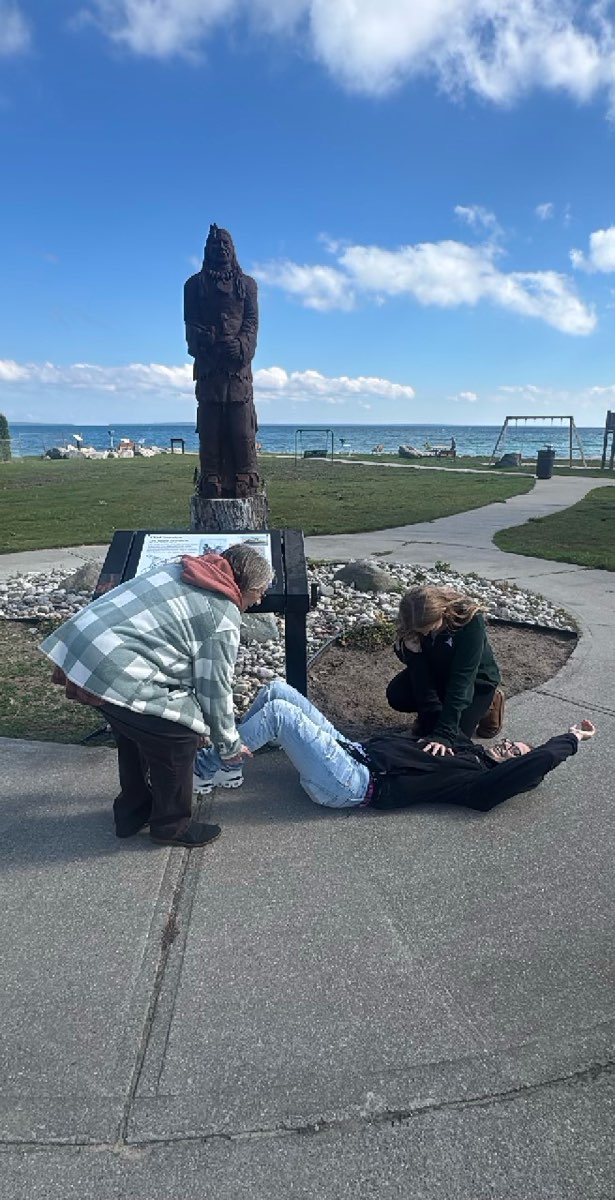 team building scavenger hunt