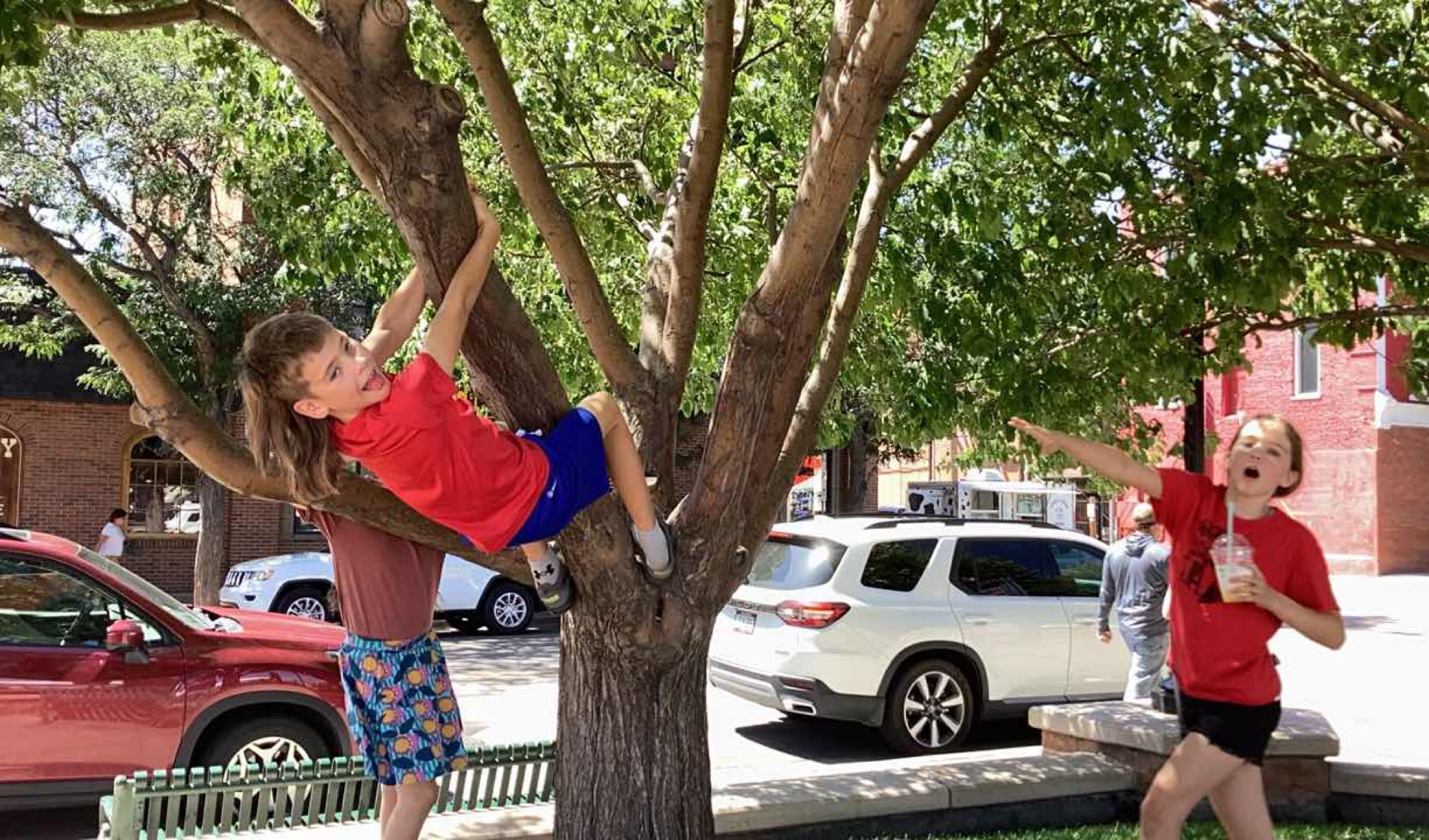 team building scavenger hunt