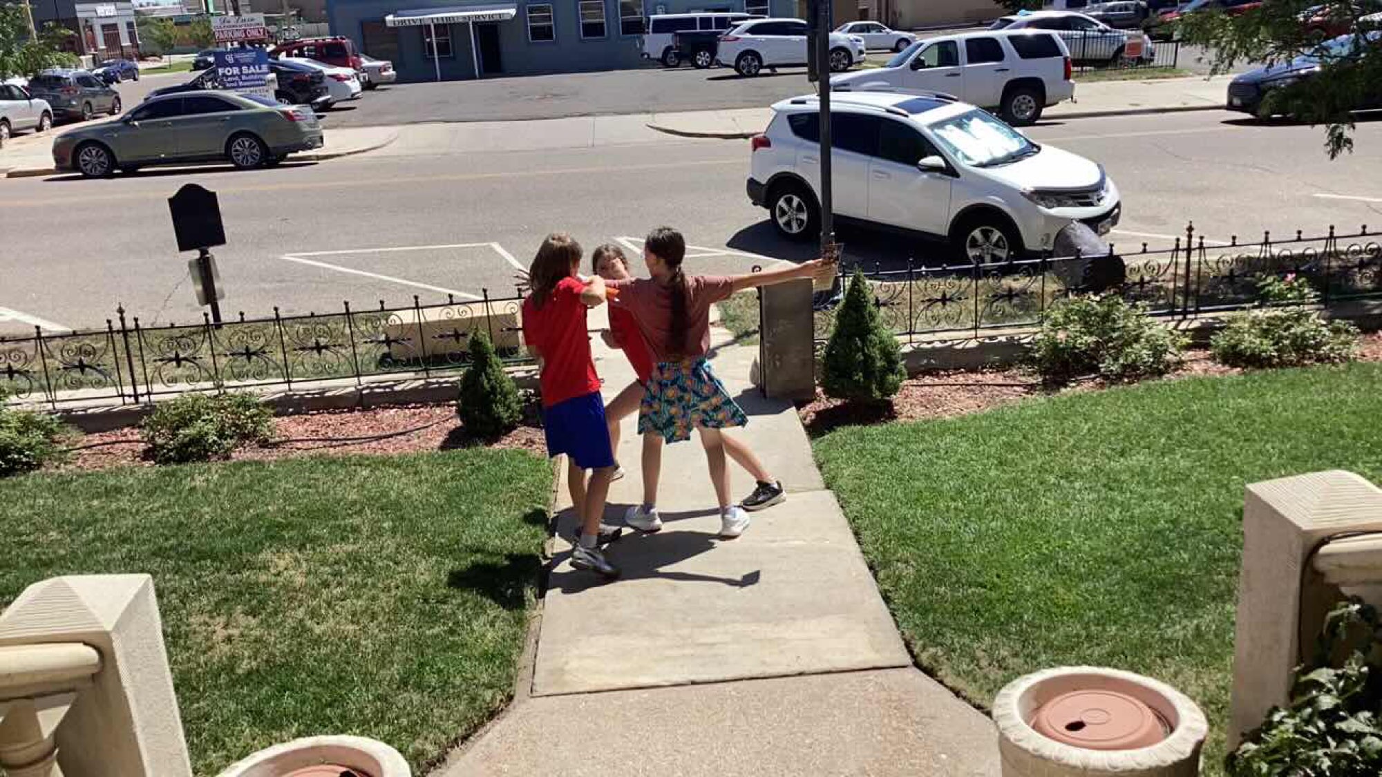 team building scavenger hunt