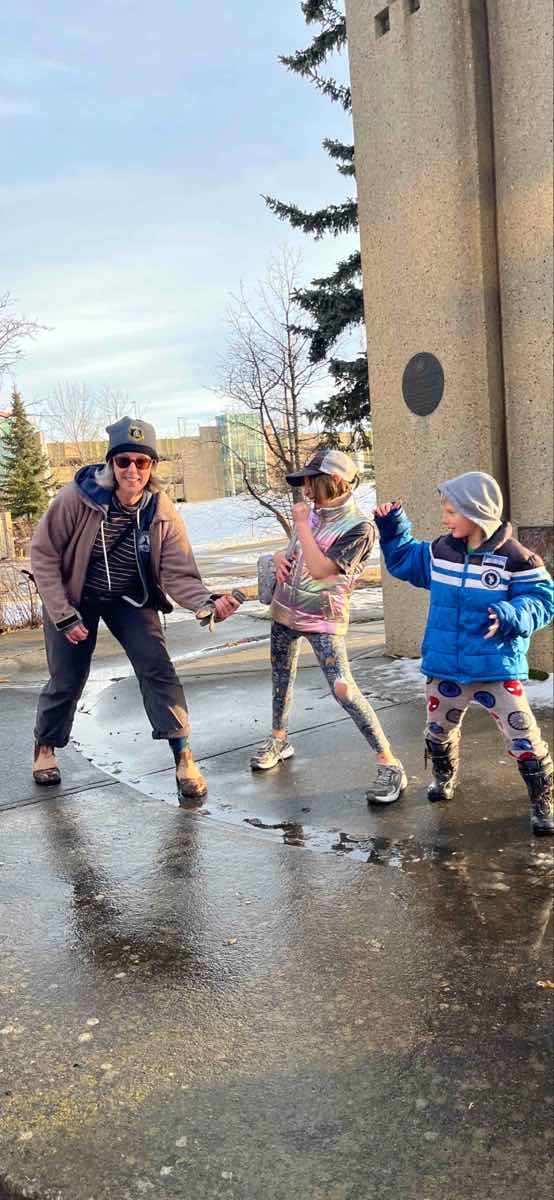 team building scavenger hunt