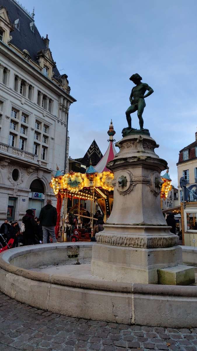 Dijon Scavenger Hunt scavenger hunt photos