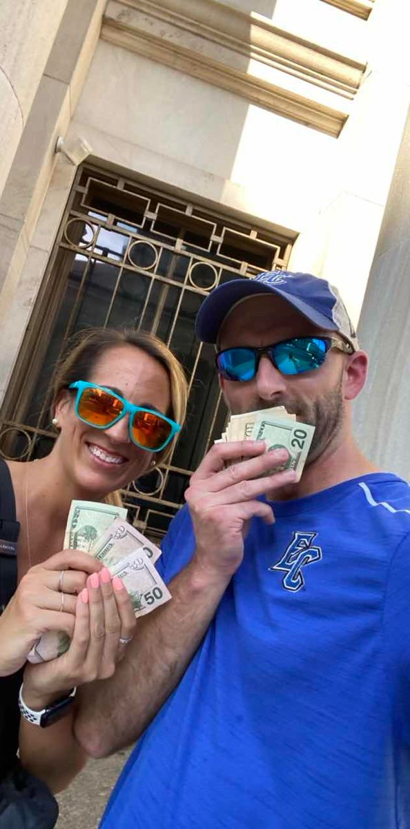 team building scavenger hunt