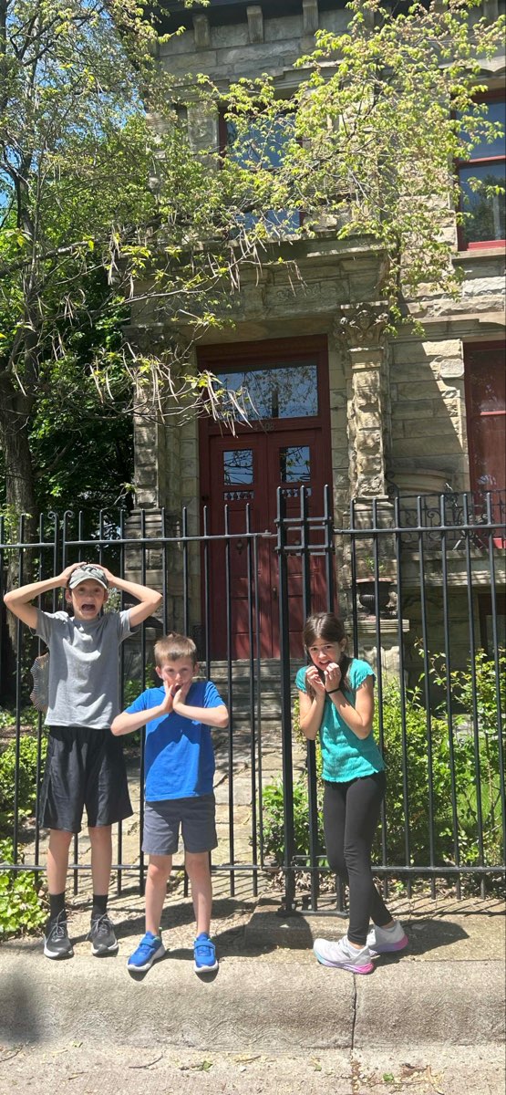 team building scavenger hunt