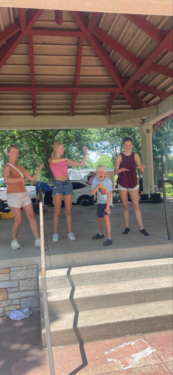 team building scavenger hunt