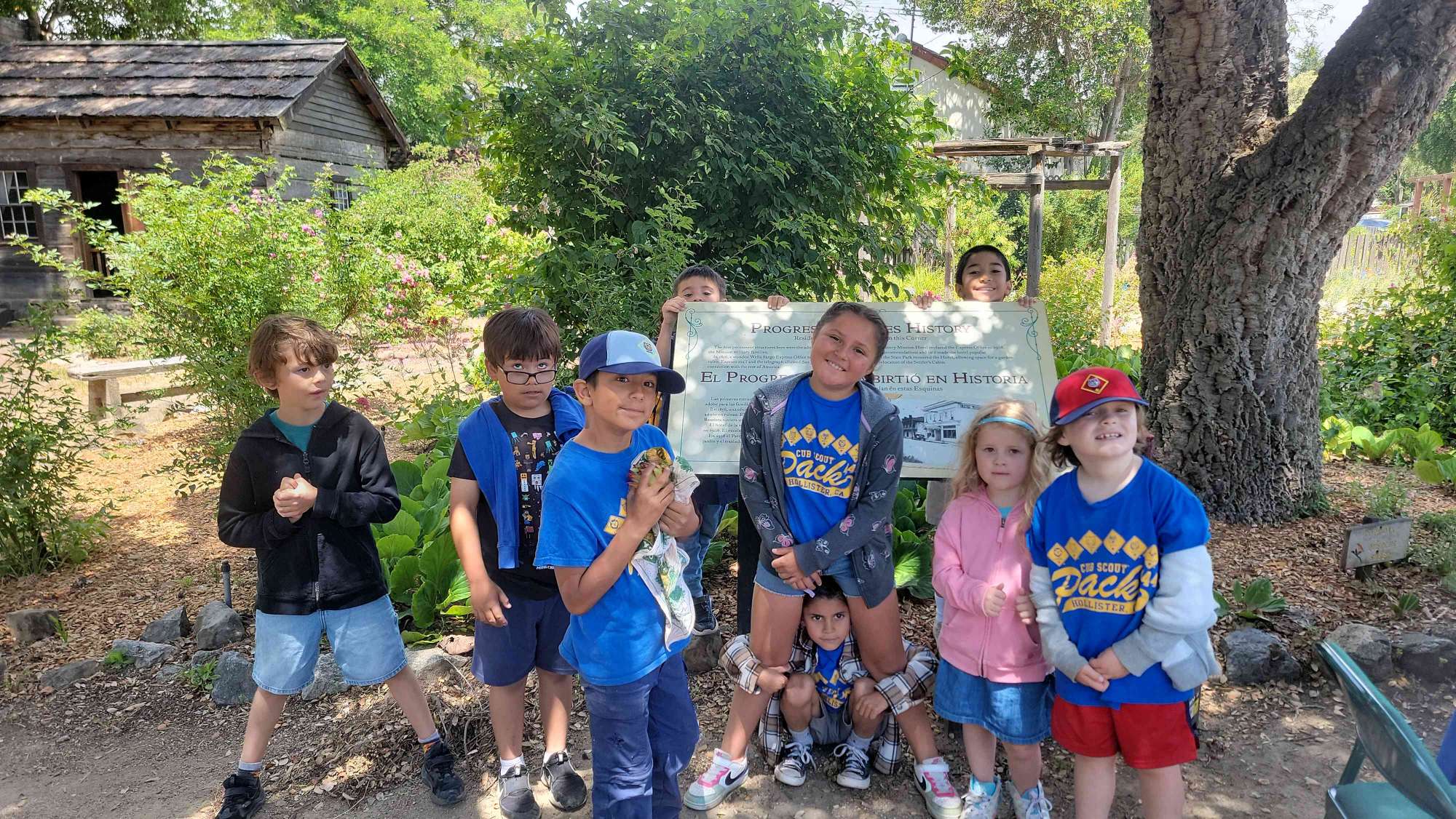 San Juan Bautista Scavenger Hunt &lpar;Kovalama Yar&inodot;&scedil;&inodot;&rpar; foto&gbreve;raflar&inodot;