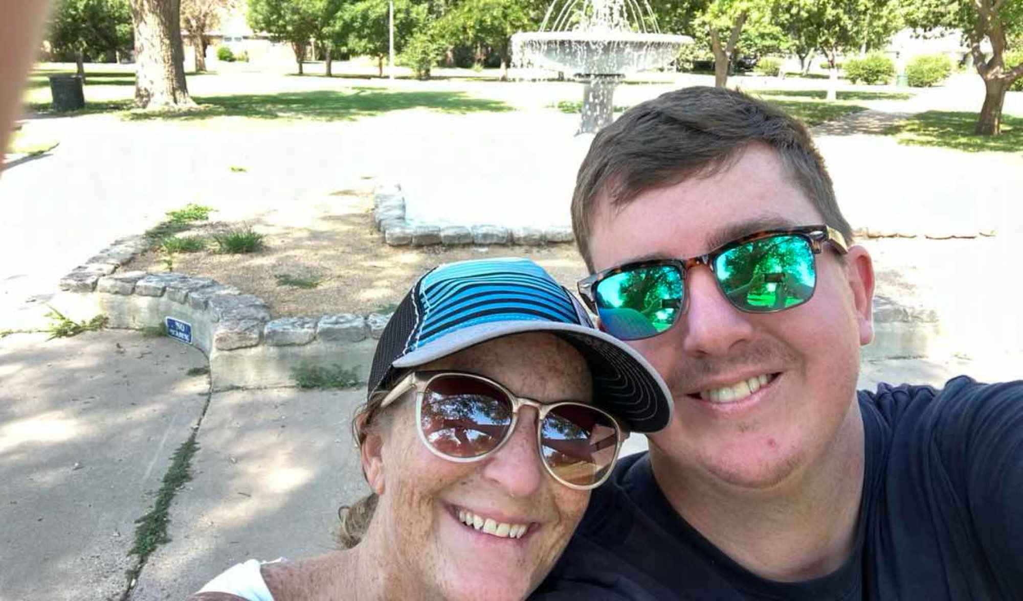 Zdj&eogon;cia z poszukiwania skarb&oacute;w Wolflin Historical District