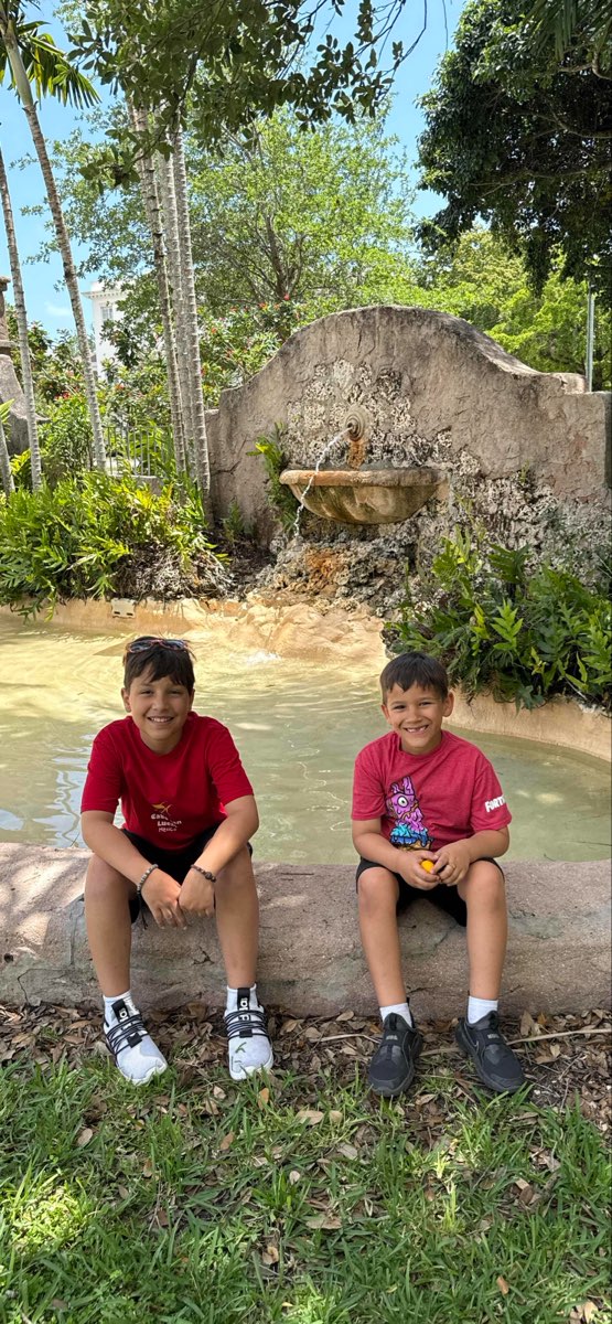 Coral Gables Scavenger Hunt scavenger hunt photos