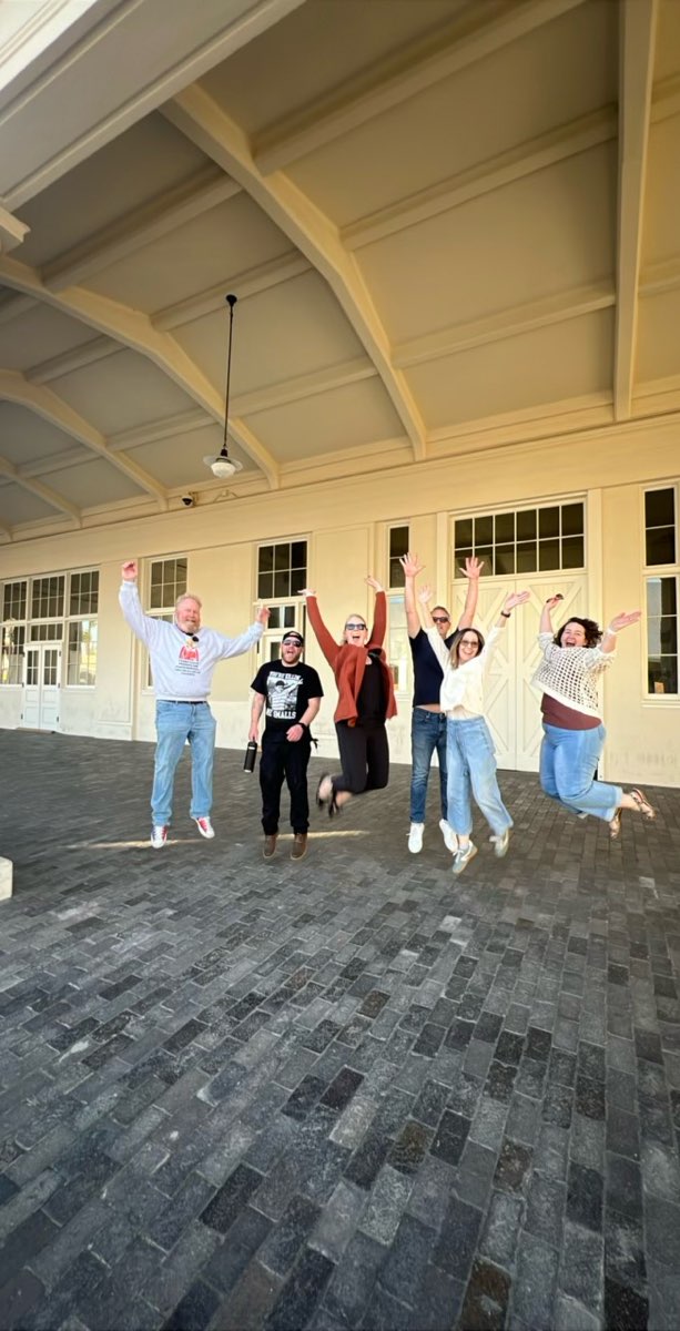 team building scavenger hunt