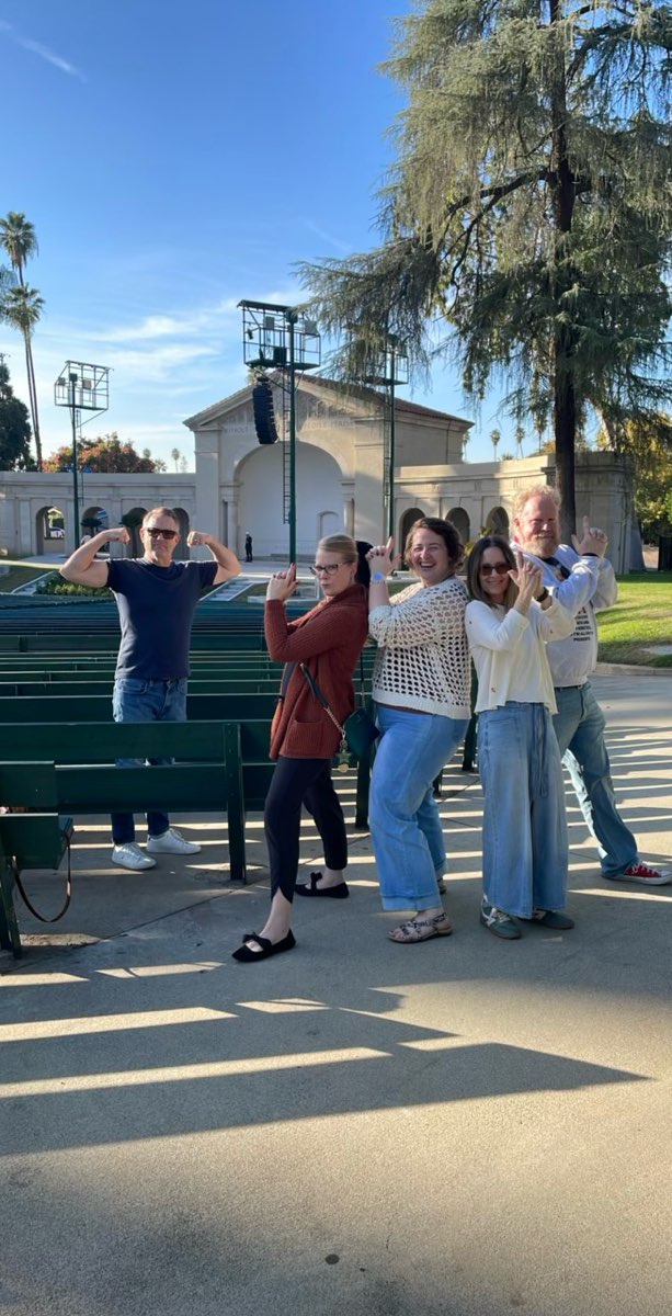 team building scavenger hunt